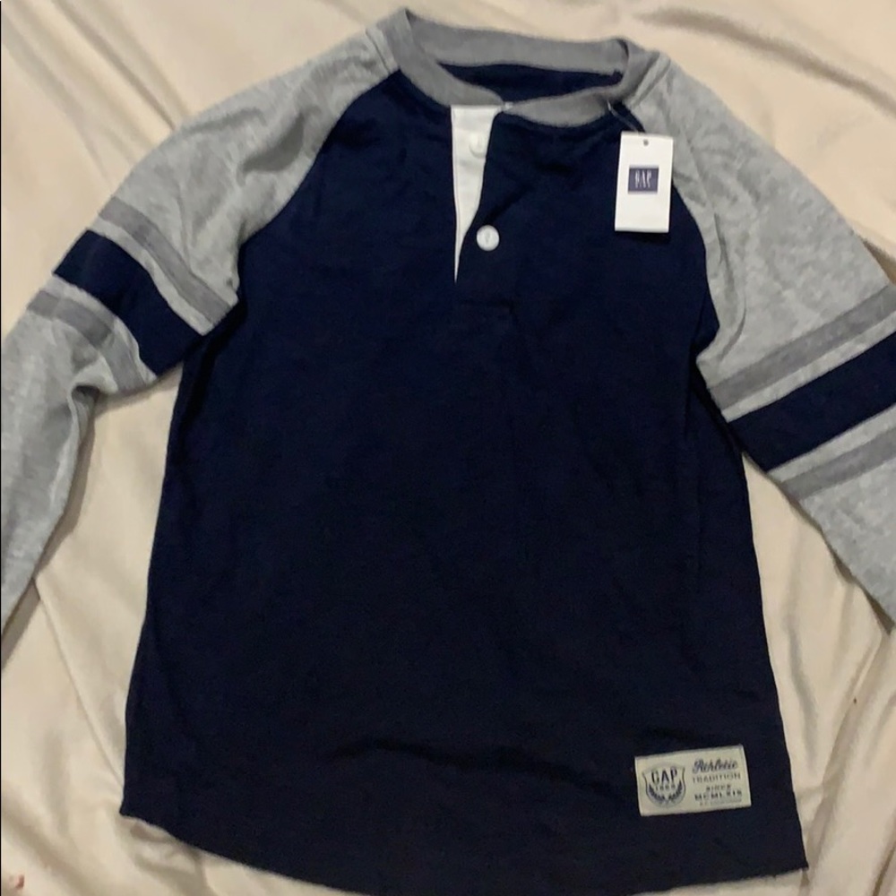 NWT Gap kids polo long sleeved shirt.